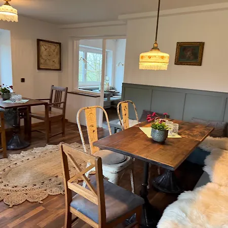 Kirchstett Orman Evi *